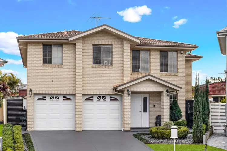 8 Temma Place, West Hoxton NSW 2171