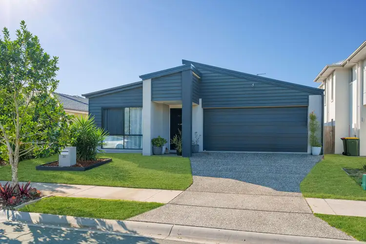 30 Morna Street, Newport QLD 4020