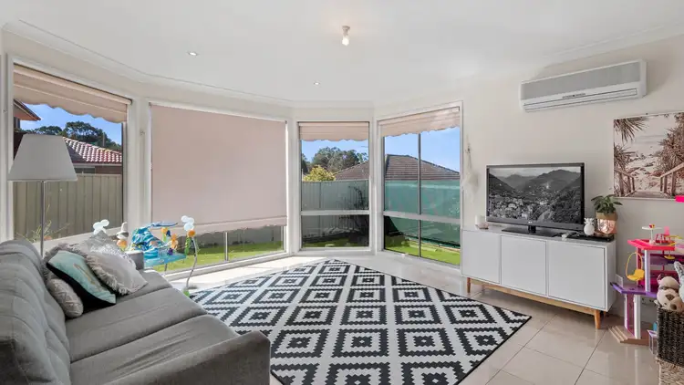 Seventh view of Homely house listing, 40 Mclaughlin Circuit, Bradbury NSW 2560