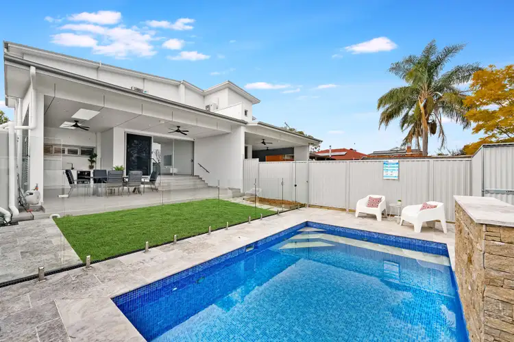 99a Flinders Road, Georges Hall NSW 2198