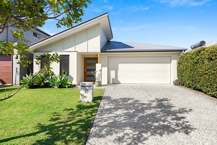33 Vincent Avenue, Sippy Downs QLD 4556