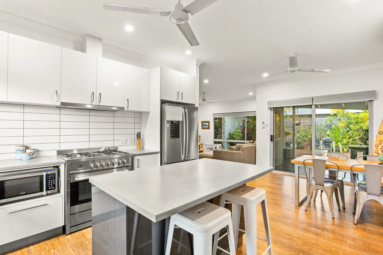 Main view of Homely house listing, 6 Parris Way, Bilingurr WA 6725