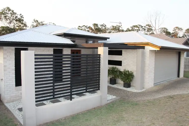 27 LONGREACH Court, Tannum Sands QLD 4680