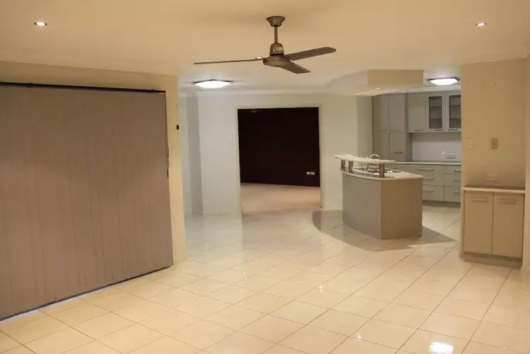 Sixth view of Homely house listing, 27 LONGREACH Court, Tannum Sands QLD 4680