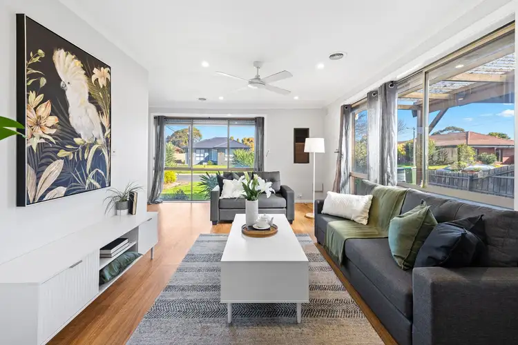 16 Grant Avenue, Werribee VIC 3030