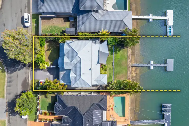 18 Intrepid Court, Newport QLD 4020