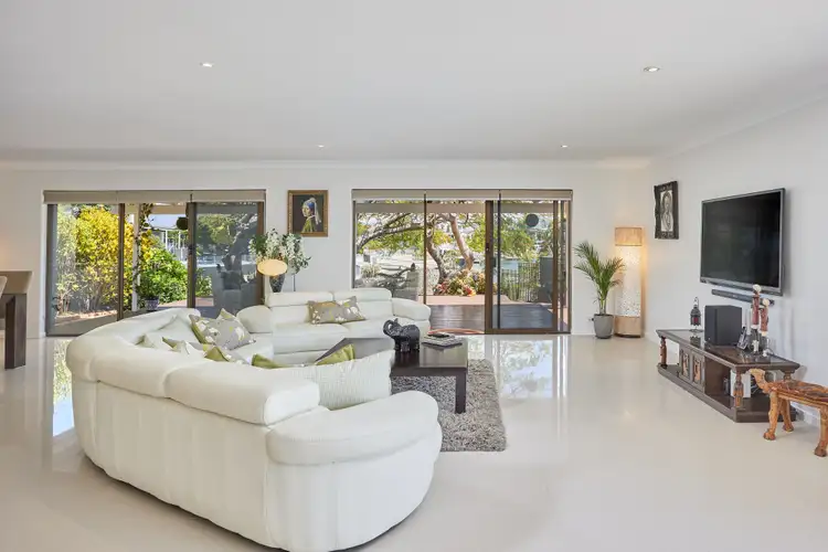 Fifth view of Homely house listing, 8 Argyle Crescent, Sorrento QLD 4217