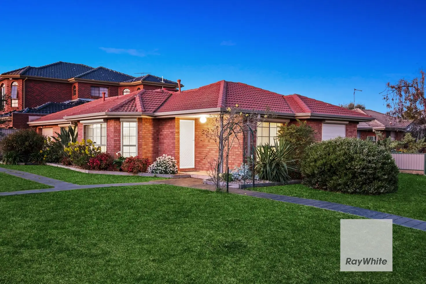 Main view of Homely house listing, 1/28 Goodwood Drive, Keilor Downs VIC 3038