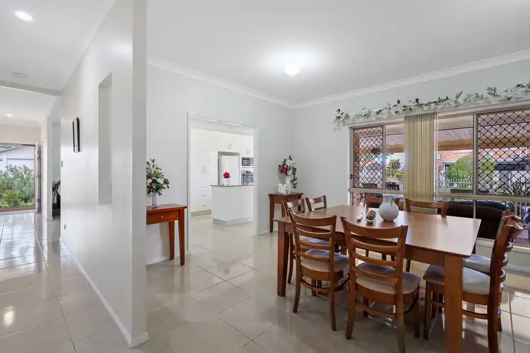 Fifth view of Homely house listing, 2 Discovery Close, Kuraby QLD 4112