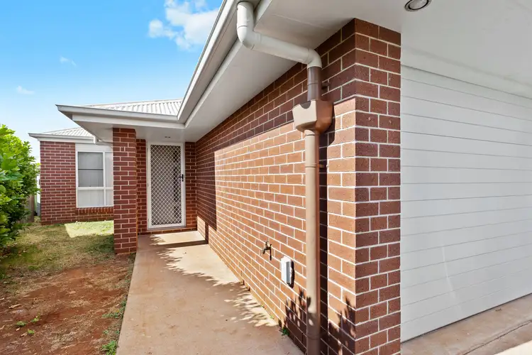 1/10 Chainey Court, Glenvale QLD 4350