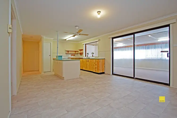 2 Casuarina Crescent