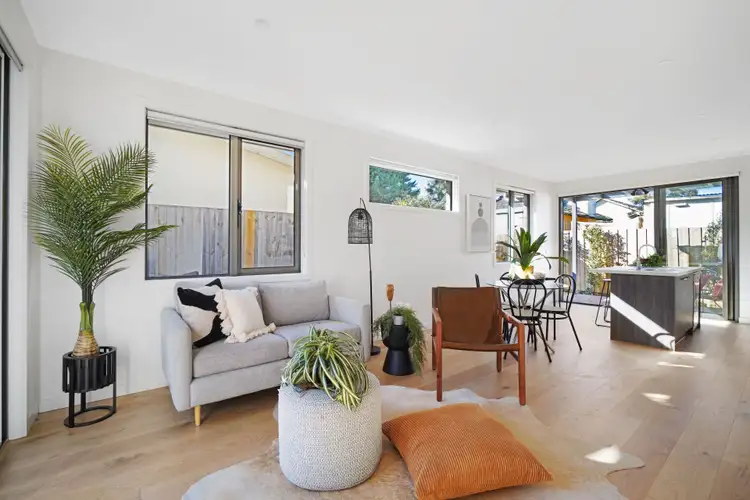 3/34 Crevelli Street, Reservoir VIC 3073