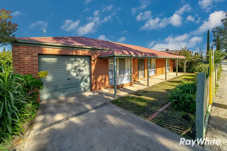 64 Condon Street, Kennington VIC 3550