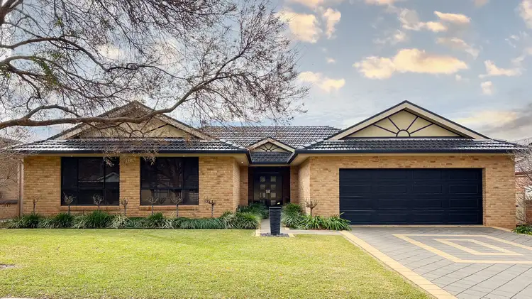 19 Noonan Street, Parkes NSW 2870