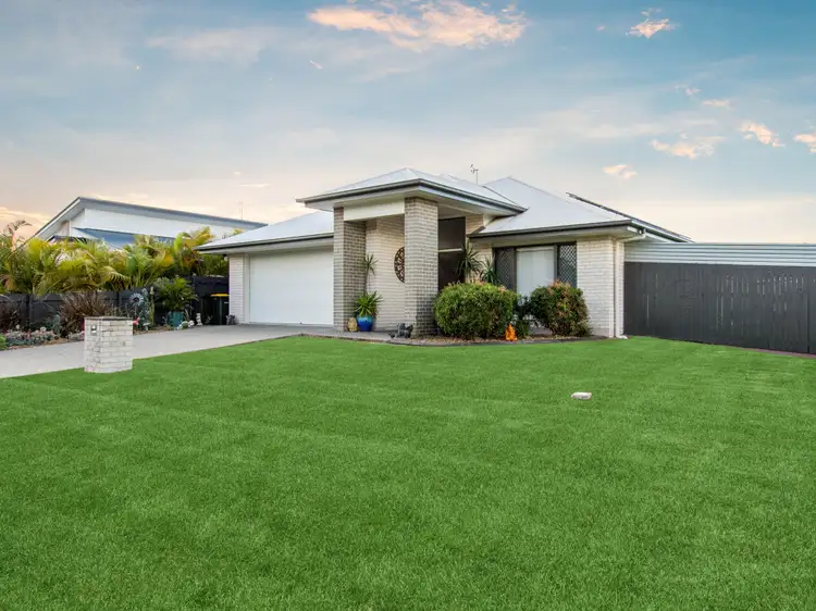 Second view of Homely house listing, 25 Tina Drive, Urangan QLD 4655