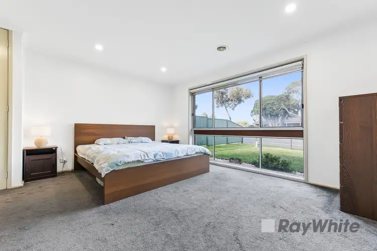 Fifth view of Homely house listing, 25 Endeavour Drive, Cranbourne North VIC 3977
