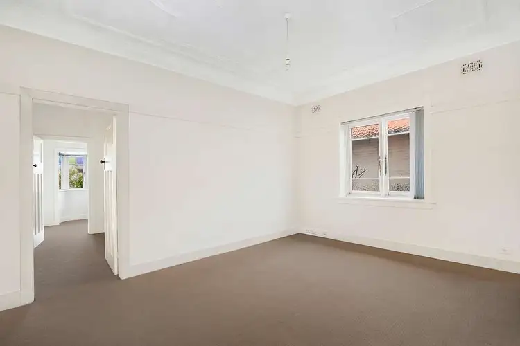 Third view of Homely apartment listing, 4/9 Dickson Street, Bronte NSW 2024