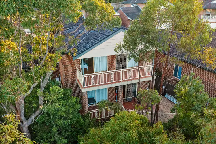 4/2A Charlotte Place, Illawong NSW 2234