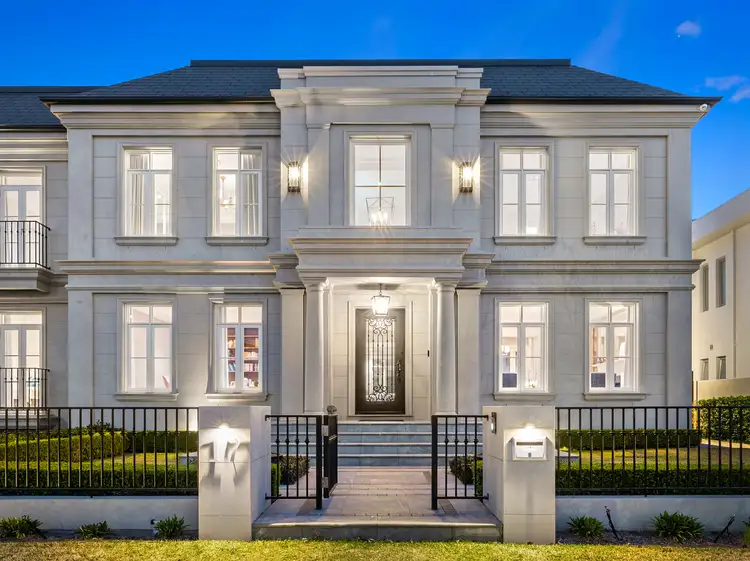 17 Chamonix Place