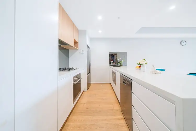 310/100 FAIRWAY Drive, Norwest NSW 2153