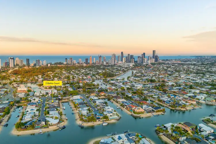 2 Bahia Court, Broadbeach Waters QLD 4218