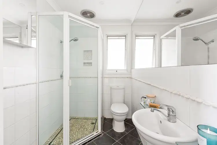 Seventh view of Homely unit listing, 4/17 Eel Race Road, Carrum VIC 3197