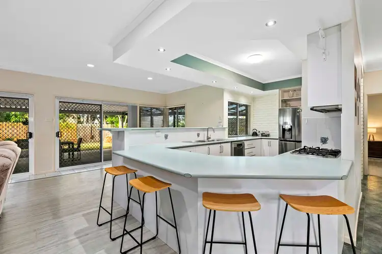 Sixth view of Homely house listing, 5 Andrea Court, Kawungan QLD 4655