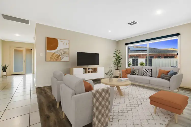 Third view of Homely house listing, 3 Lainie Court, Mildura VIC 3500
