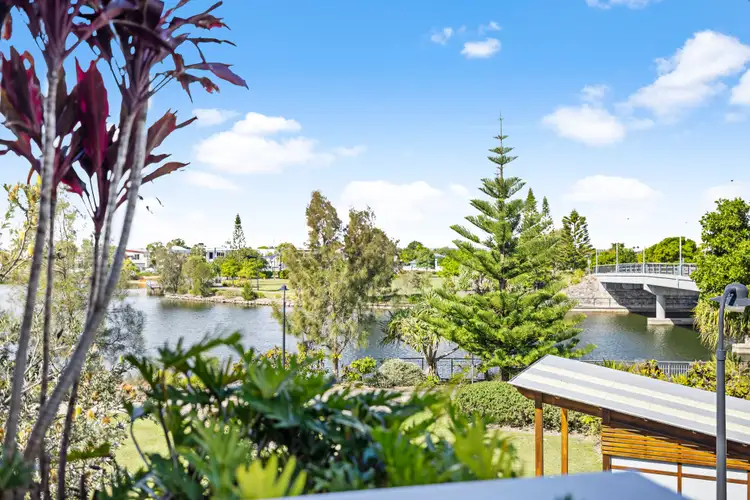 67 Regatta Boulevard