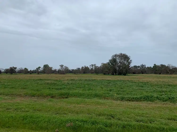 1674 Thomas Road, Oakford WA 6121