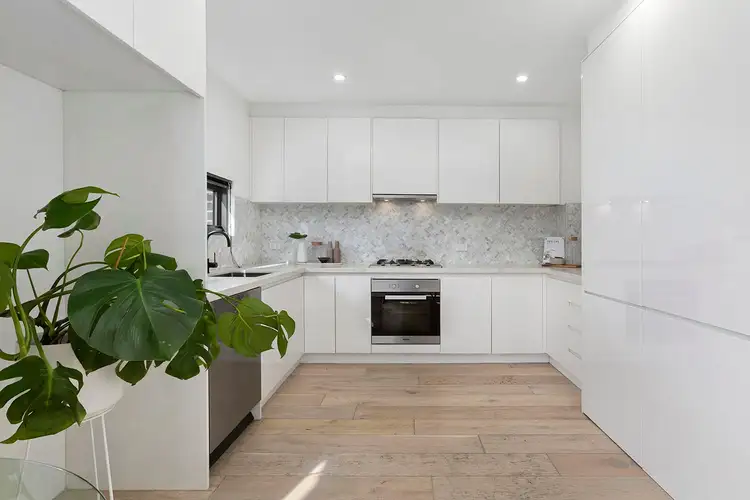 Second view of Homely apartment listing, 1/190 Bignell Road, Bentleigh East VIC 3165
