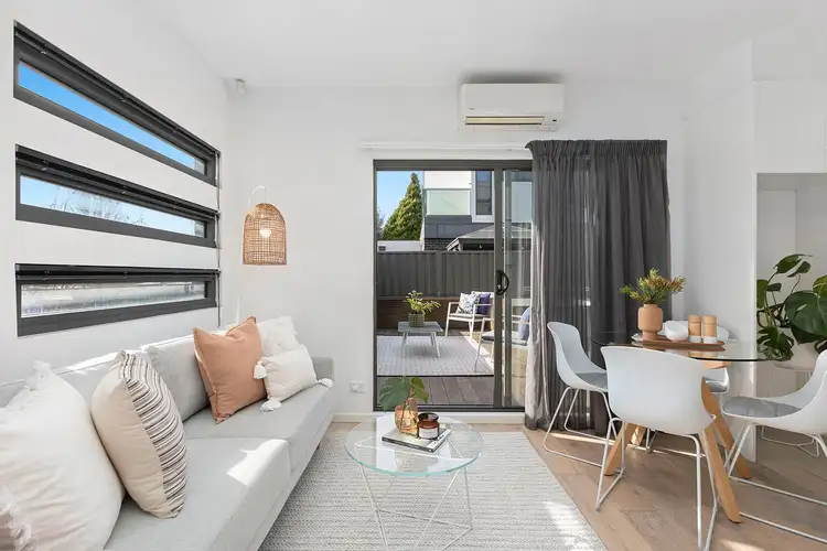 Fourth view of Homely apartment listing, 1/190 Bignell Road, Bentleigh East VIC 3165