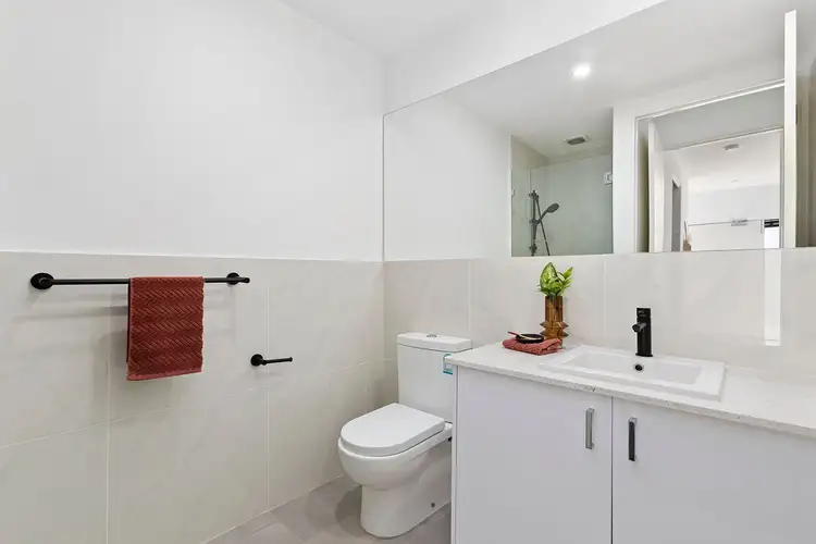 Sixth view of Homely apartment listing, 1/190 Bignell Road, Bentleigh East VIC 3165