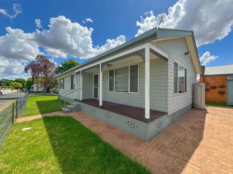1 Underwood Street, Forbes NSW 2871