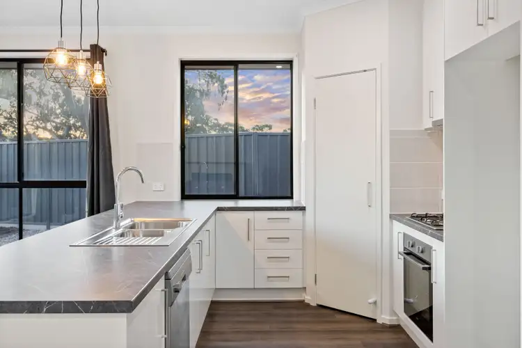 Fifth view of Homely house listing, 2 Coachwood Avenue, Mount Barker SA 5251