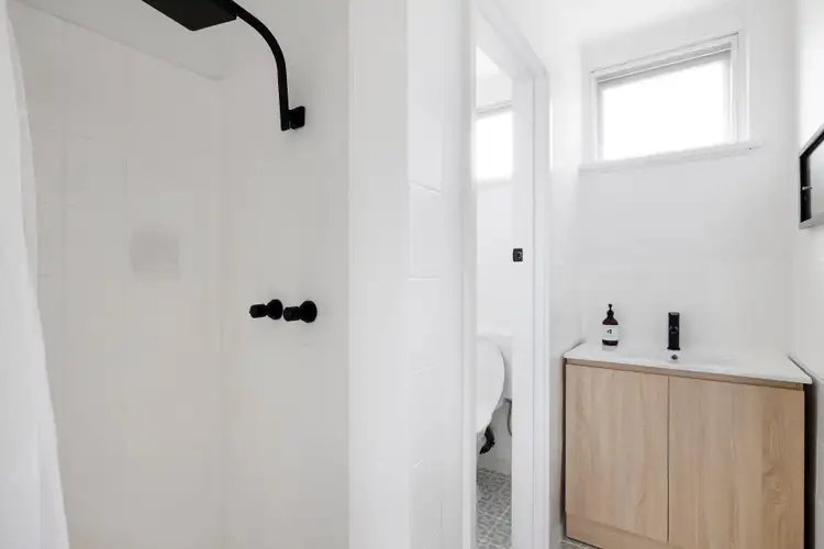 Fifth view of Homely studio listing, 2/13 Cliff Road, Frankston VIC 3199