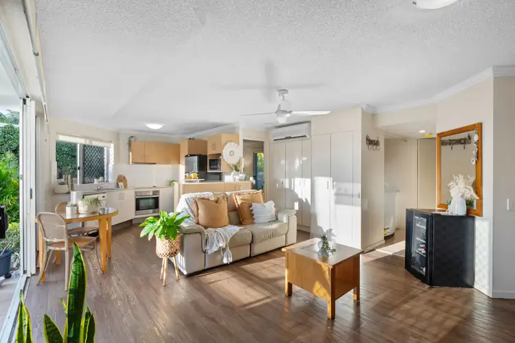 Fifth view of Homely unit listing, 1/10 Edward Street, Alexandra Headland QLD 4572