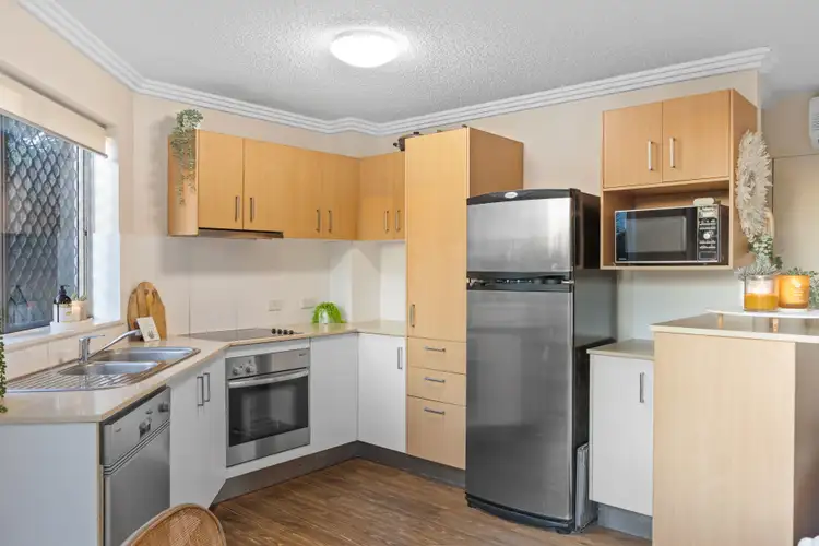 Sixth view of Homely unit listing, 1/10 Edward Street, Alexandra Headland QLD 4572