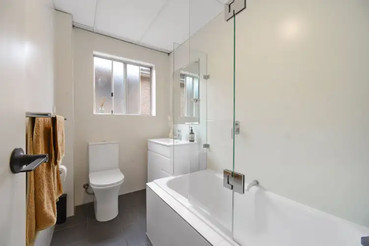 Third view of Homely unit listing, 6/24-26 Queens Road, Brighton-Le-Sands NSW 2216