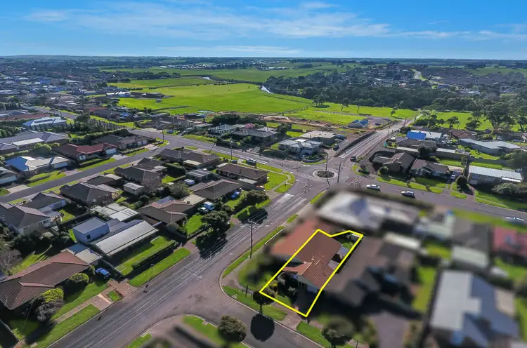 Second view of Homely house listing, 2/2 Warwick Place, Warrnambool VIC 3280