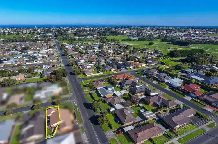 Third view of Homely house listing, 2/2 Warwick Place, Warrnambool VIC 3280