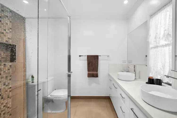 Sixth view of Homely house listing, 4 Bluebill Court, Lara VIC 3212