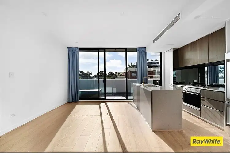 544 Pacific Highway