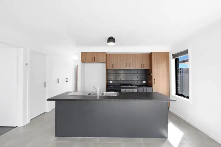 Second view of Homely house listing, 5 Dean Semler Drive, Renmark SA 5341