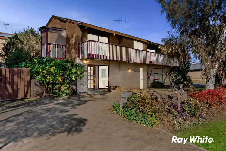 1 Stromeferry Crescent, St Andrews NSW 2566