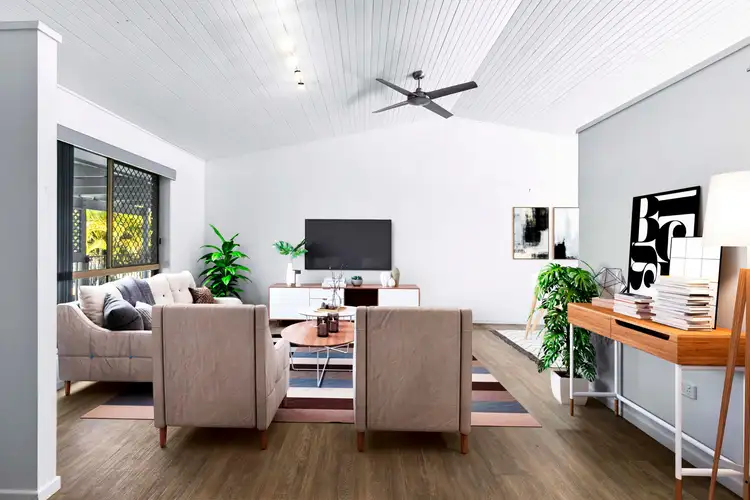 Fifth view of Homely house listing, 4 Wright Way, Pialba QLD 4655