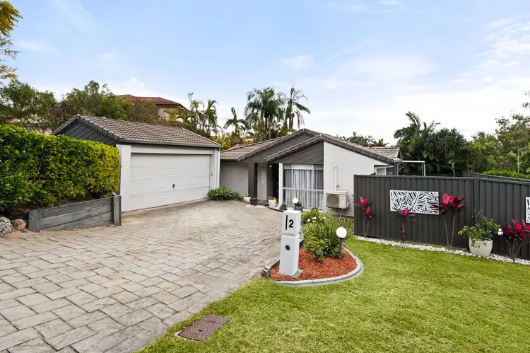 2 Allamanda Court, Sinnamon Park QLD 4073