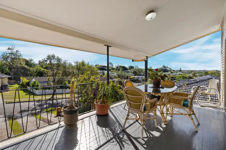 131 Farrant Street, Stafford Heights QLD 4053