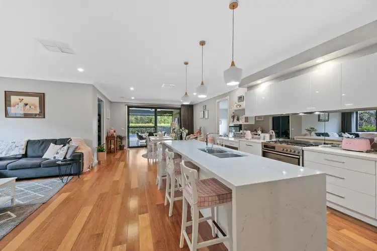 Fourth view of Homely house listing, 17 Ripplebrook Court, Drouin VIC 3818