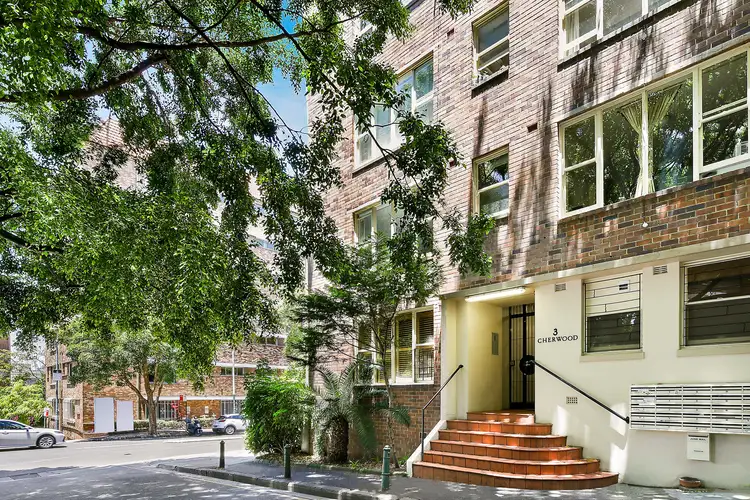 Third view of Homely studio listing, 10/3 Barncleuth Square, Potts Point NSW 2011